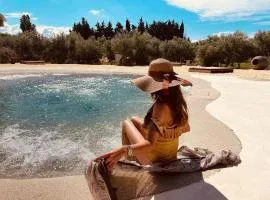 Domaine FINCA LESSYA, Lodge insolite & SPA