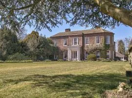 Walcot Hall by Group Retreats