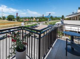 Hotel MAX Lazise，位于拉齐塞的酒店