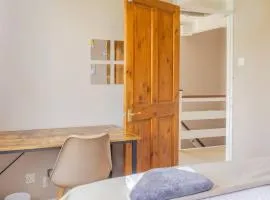 4 Bed House Perfect for Contractors