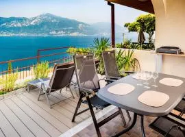 Panoramic Apartment SoleLago