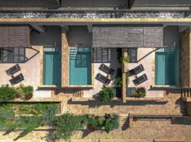 Pnoes Luxury Suites，位于帕利乌里翁的酒店