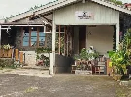 Mango Road 07 Bed & Breakfast