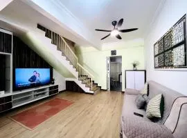 Inara Homes at Sri Mahligai Townhouse