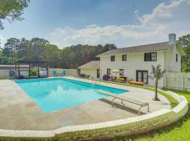 Pool and Game Room Family Retreat in Fayetteville