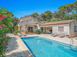 Rez de Villa provençal avec Belle Piscine privée et Parking，位于屈埃尔的酒店
