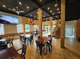 Casa de Perú Iquitos- Hotel & Restaurant，位于伊基托斯的酒店