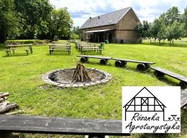 Agroturystyka Różanka，位于新托梅希尔的酒店