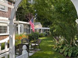 The Lime Door Beach House，位于巴恩斯特布尔的酒店