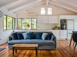 Snows Creek Retreat - The Pool House