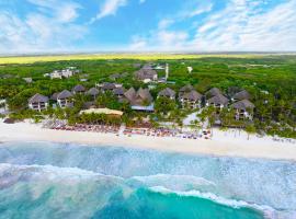 Mia Tulum Beachfront Resort - Ocean View Suites and Beach Club，位于图卢姆的酒店