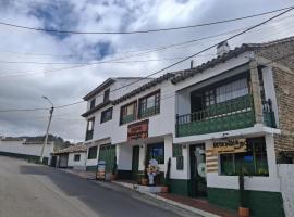 Restaurante y Hostal: De La Villa Pa Sumercé，位于蒙圭的酒店