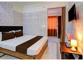 Hotel Premium New Madhvik Palace Near Shri Mahakaleshwar Jyotirlinga Temple