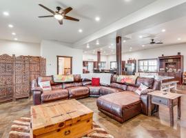Pet-Friendly Lingle Ranch with Deck on 60 Acres!