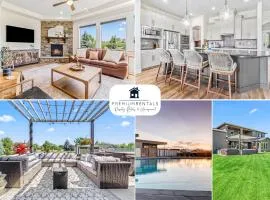 Modern 5BR Retreat with Hot Tub Cold Plunge & Park