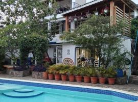 Doña Mayra Aparta Hotel，位于拉斯特拉纳斯的酒店