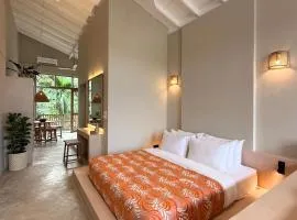 La Playa Studios Hiriketiya