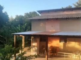 Fazendinha Dona Cândida，位于克拉图的酒店