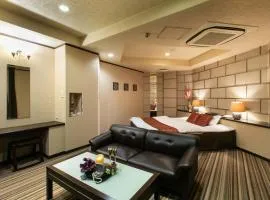 HOTEL ZOOM - Couple's Hotel