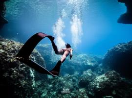 ZHANG RESORT and DIVE CENTER，位于Daanbantayan的酒店