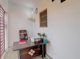 Hotel O Arnav Guest House，位于戈勒克布尔的酒店