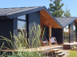 Werder Chalet -- COZYKOJE -- Ostsee Strand 150m I Sauna I eKamin I Tiny House mit Meerblick I 2 Pers und Kind I by "Meyers am Meer"，位于博伊恩斯多夫的小屋