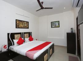 Hotel O Tirupati Residency，位于密拉特的酒店