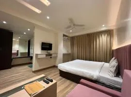 Hotel M R Homes