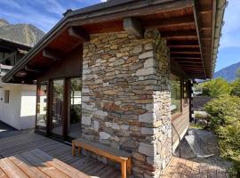 Chalet Meta by Brennus Chamonix，位于夏蒙尼-勃朗峰的酒店
