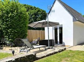 Tiny house proche de la Plage，位于普卢贡韦兰的小屋