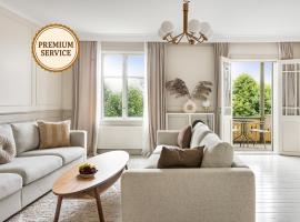 Historic apartment near the city by the water，位于索尔纳的酒店