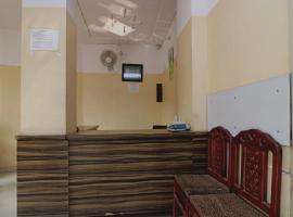 Hotel O AKBAR PALACE，位于阿里格尔的酒店