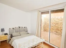 Chambre dans maison de village