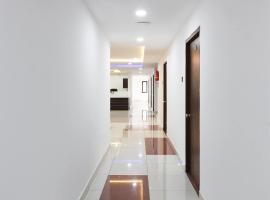 Collection O Mythri Hotel Near By ECIL, AS RAO Nagar, Sainikpuri，位于Maula Ali的酒店
