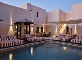 NAUMA PAROS Design Boutique Hotel，位于纳乌萨的豪华酒店