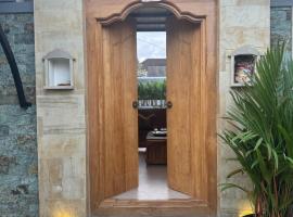 Well's Bali Villa，位于Tandulujangga的别墅