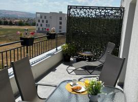 APARTAMENT PANORAMIC，位于阿尔巴尤利亚的酒店