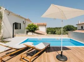 Heritage New Stone Villa Allegra - Private Swimming Pool & Garden