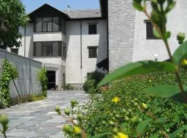 拉柏特伽戴尔发勒内姆酒店