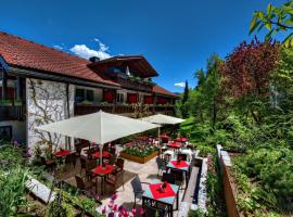 DIANA Naturpark Hotel - mit Oberstaufen Plus Golf，位于上施陶芬的高尔夫酒店