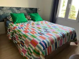 Studio Jozy I confort et jardin en ville 4pers I Futuroscope