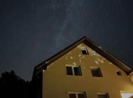 Rafting Camp Apartments Tara，位于扎布利亚克的酒店