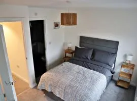 Lower Townhouse, Exeter