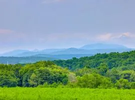 Mountain and Sunset Views Upstate Family Home