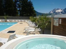 Appartement 2 chambres au pied des pistes et de l'école ESF，位于尚鲁斯的酒店