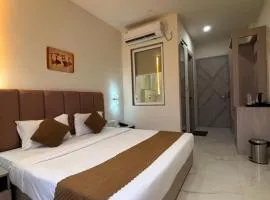 Sethi Grand Hotel