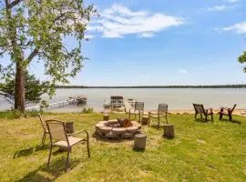 Private Beach and Dock White Sand Lake Retreat!