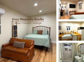 Cozy Magnolia Studio Near Downtown
