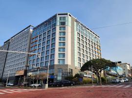 Seogwipo JS Hotel，位于西归浦市的酒店