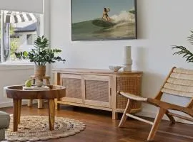 Zephyr - Modern Coastal Beach Shack
